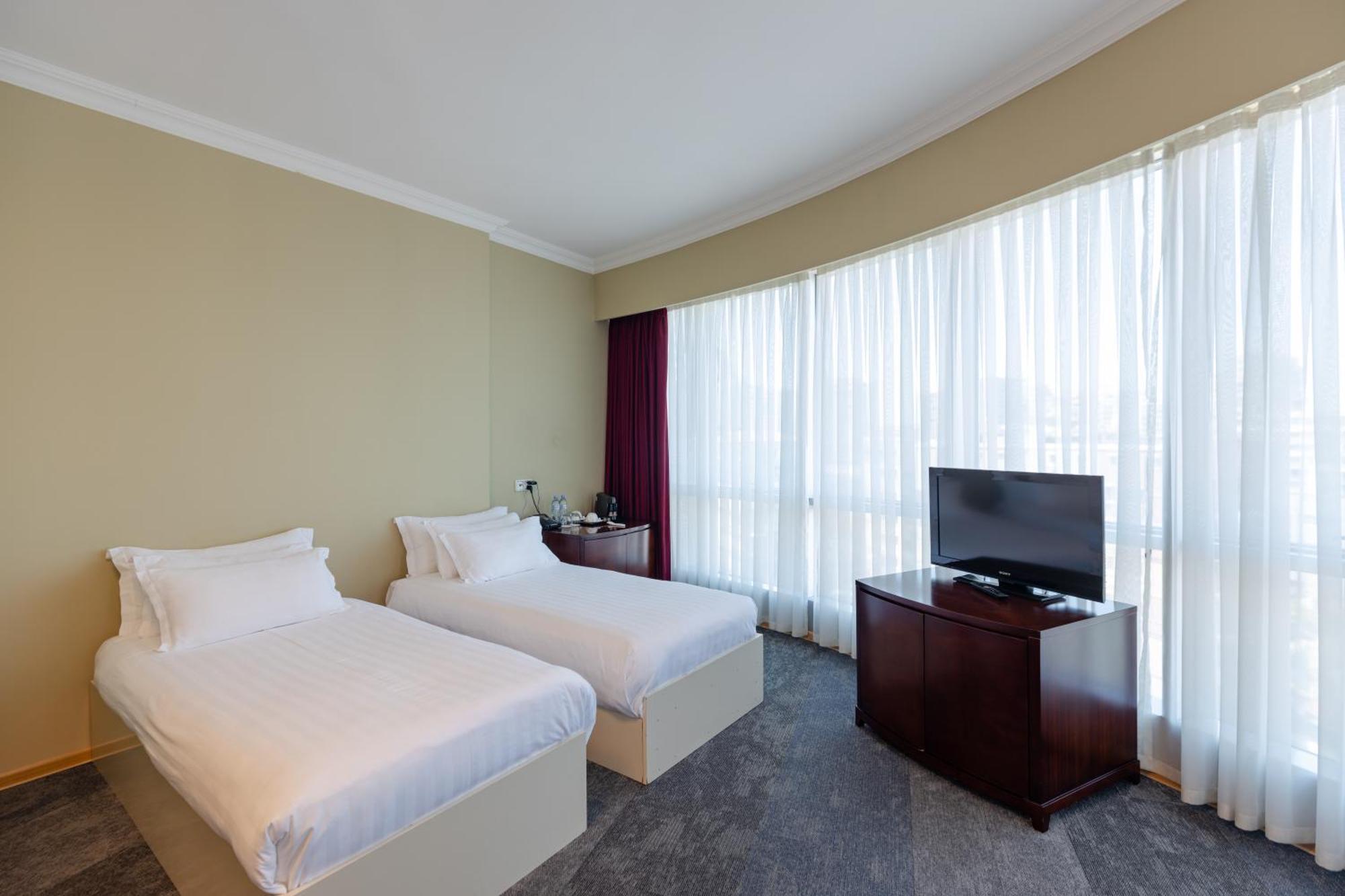 Hotel Aisi Batumi Exterior foto